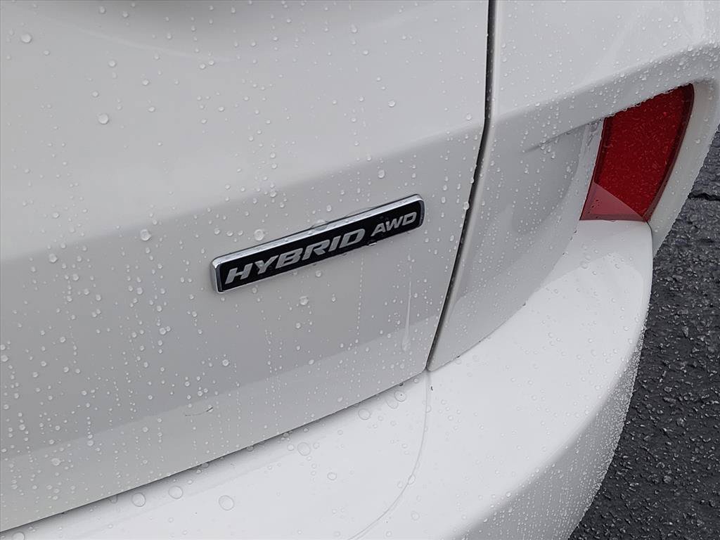 Certified 2024 Ford Escape ST-Line Select AWD/4WD image 18