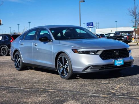 Used 2024 Honda Accord Sport image 6