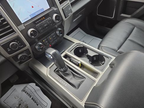Used 2020 Ford F150 Lariat w/ Equipment Group 502A Luxury AWD/4WD image 26