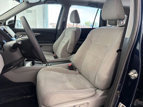 Used 2016 Honda Pilot EX image 5