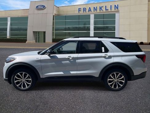 New 2026 Ford Explorer ST-Line AWD/4WD image 4