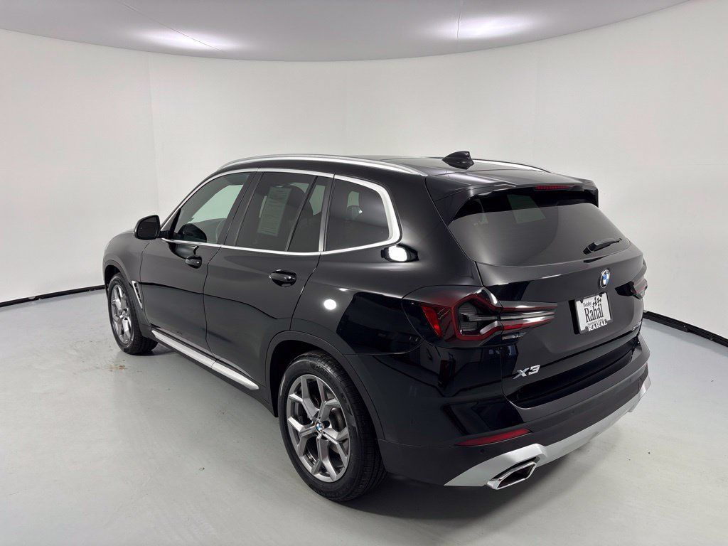 Certified 2024 BMW X3 xDrive30i w/ Premium Package AWD/4WD image 6