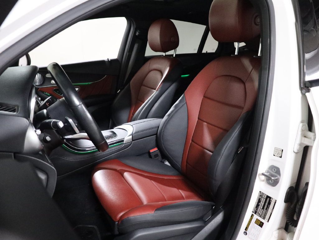Used 2021 Mercedes-Benz GLC 300 4MATIC Coupe image 24