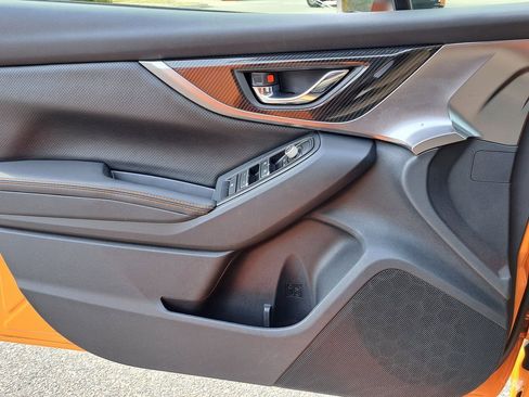 Certified 2020 Subaru Crosstrek 2.0i Limited w/ Moonroof Package image 24