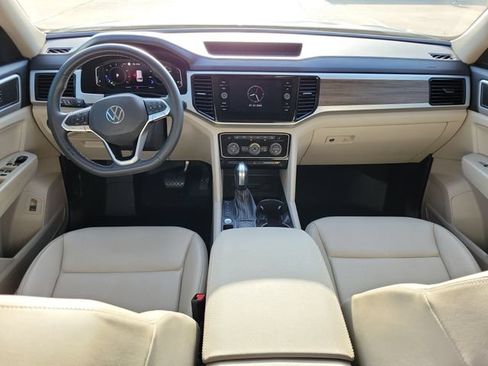 Used 2023 Volkswagen Atlas SEL AWD/4WD image 13