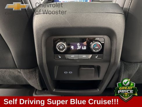New 2026 Chevrolet Traverse High Country w/ LPO, Floor Liner Package AWD/4WD image 41