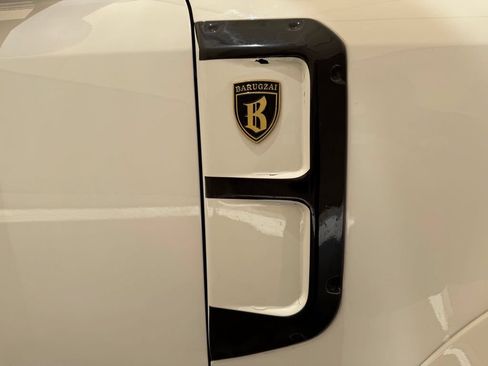 Used 2022 Land Rover Defender 110 S AWD/4WD image 11