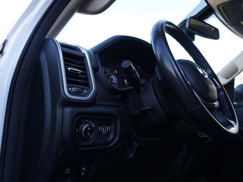 Used 2019 RAM 1500 Big Horn AWD/4WD image 31