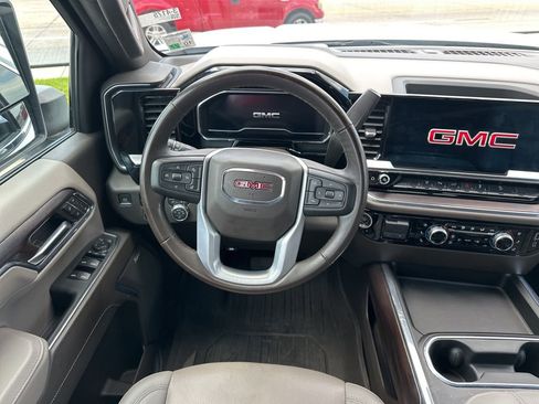 Used 2024 GMC Sierra 2500 SLT w/ SLT Premium Package AWD/4WD image 11