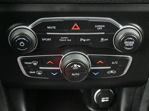 Used 2023 Dodge Charger R/T RWD image 33
