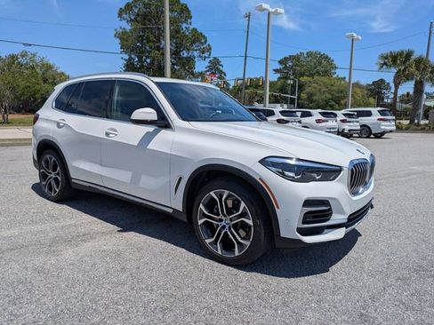 Used 2023 BMW X5 sDrive40i w/ Premium Package RWD image 2
