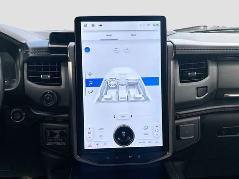 Used 2023 Ford Expedition Platinum RWD image 16