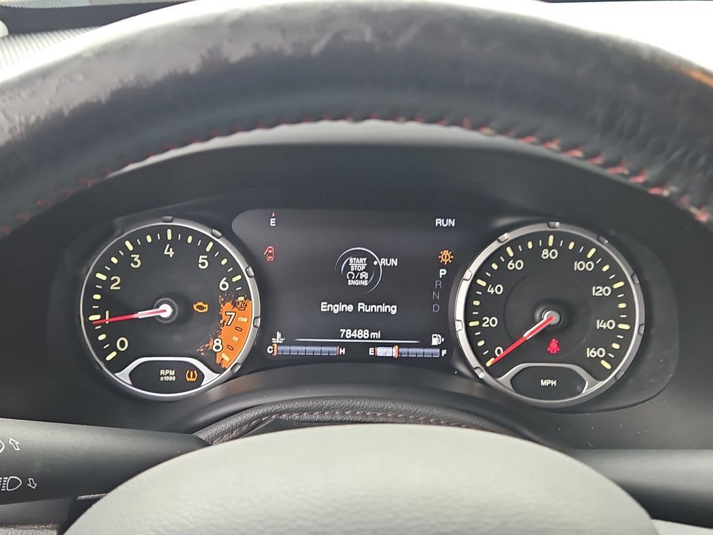 Used 2016 Jeep Renegade Trailhawk AWD/4WD image 29