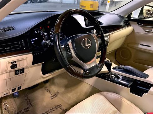 Used 2015 Lexus ES 350 image 17