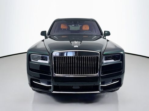 Certified 2023 Rolls-Royce Cullinan w/ Cullinan Package AWD/4WD image 6