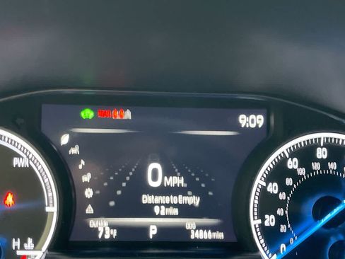 Used 2022 Toyota Venza Limited AWD/4WD image 15