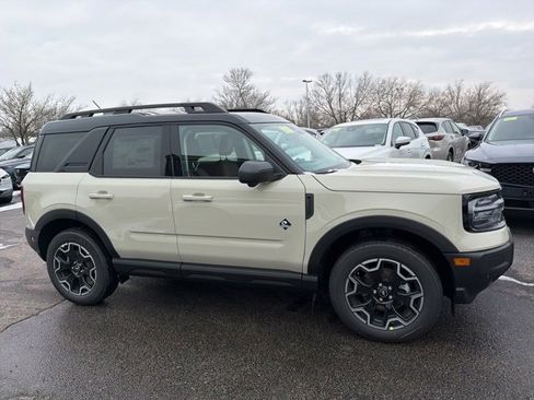 New 2025 Ford Bronco Sport Outer Banks w/ Outer Banks Tech Package+ image 2