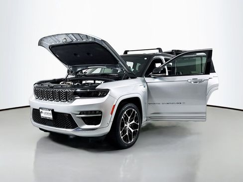 Used 2023 Jeep Grand Cherokee Summit AWD/4WD image 27