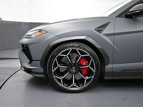 Used 2024 Lamborghini Urus Performante AWD/4WD image 12