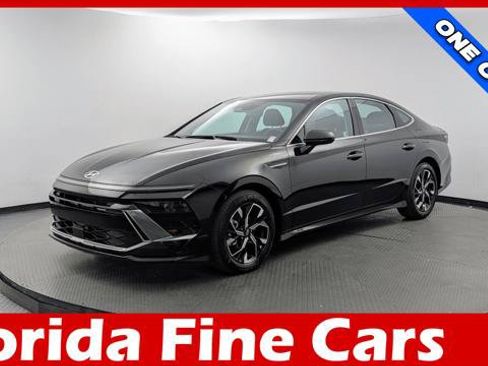 Used 2025 Hyundai Sonata SEL FWD image 1