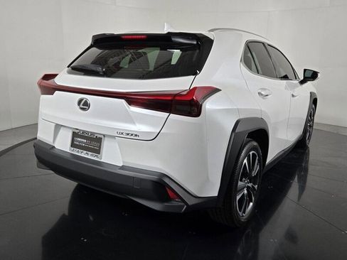 Certified 2025 Lexus UX 300h FWD w/ Accessory Package (Z1) image 6