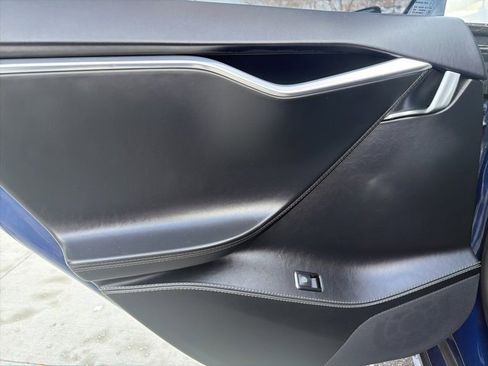 Used 2017 Tesla Model S 75 image 18
