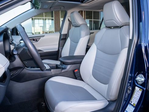 Certified 2022 Toyota RAV4 XLE Premium image 13