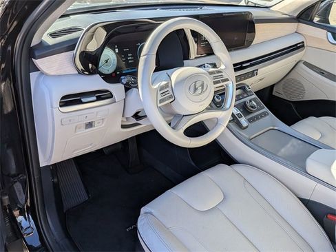 Used 2023 Hyundai Palisade Limited w/ Cargo Package image 14