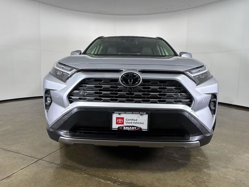 Used 2022 Toyota RAV4 Limited image 9