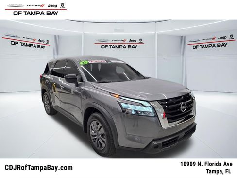 Used 2023 Nissan Pathfinder S FWD image 1
