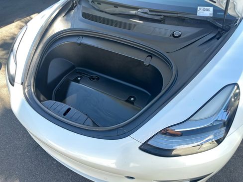 Used 2018 Tesla Model 3 Mid Range image 27