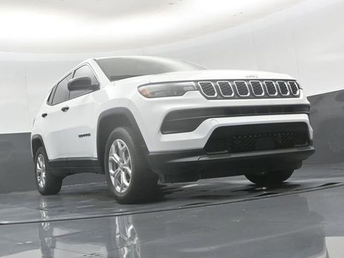 Used 2025 Jeep Compass Sport AWD/4WD image 46