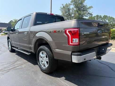 Used 2016 Ford F150 XLT w/ Equipment Group 302A Luxury AWD/4WD image 11
