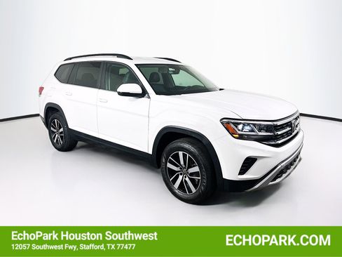 Used 2023 Volkswagen Atlas SE AWD/4WD image 1