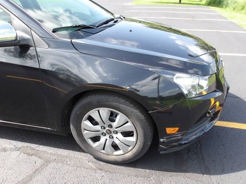 Used 2014 Chevrolet Cruze LS FWD image 24