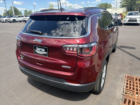 Used 2021 Jeep Compass Latitude AWD/4WD image 14