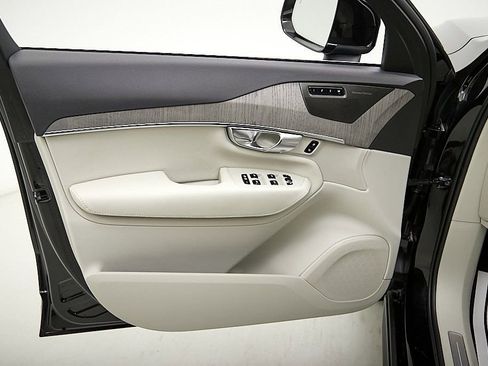 Certified 2023 Volvo XC90 T8 Plus image 10