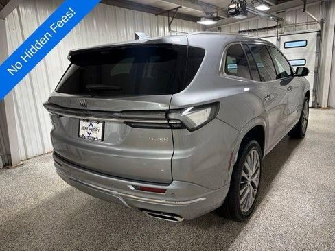 New 2026 Buick Enclave Avenir w/ Super Cruise Package image 4