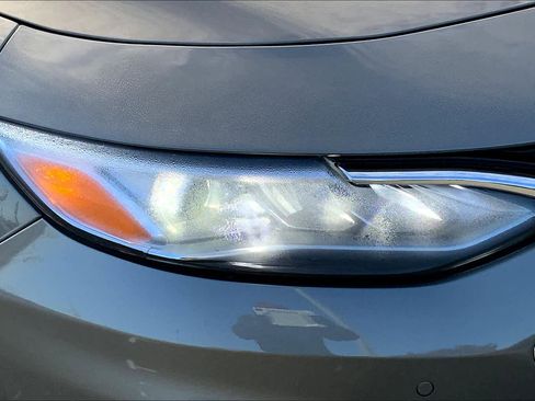 Used 2020 Chevrolet Malibu Premier FWD image 27