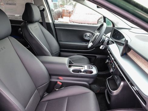 New 2026 Hyundai Ioniq 9 Calligraphy image 22