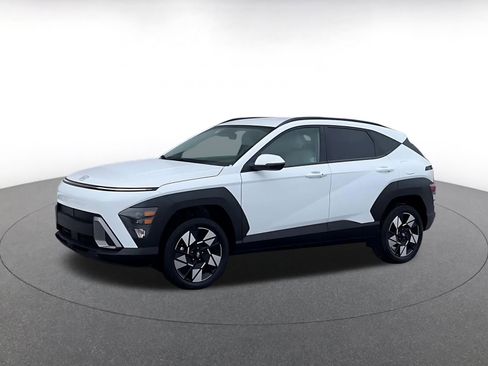 Used 2025 Hyundai Kona SEL image 8