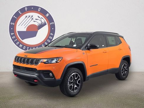 New 2026 Jeep Compass Trailhawk AWD/4WD image 2