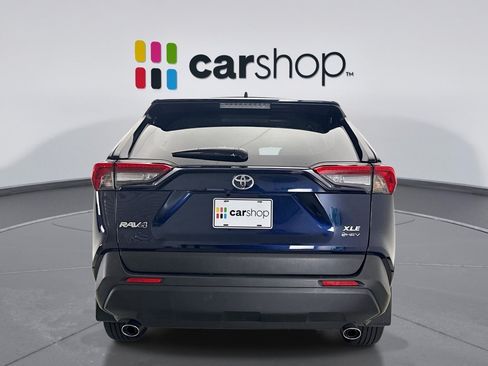 Used 2025 Toyota RAV4 XLE AWD/4WD image 4