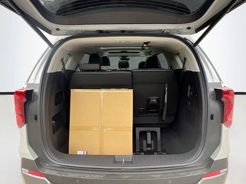 New 2026 Kia Carnival SX w/ SX Dark Edition Package FWD image 28