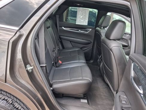Used 2020 Cadillac XT5 Premium Luxury AWD/4WD image 9