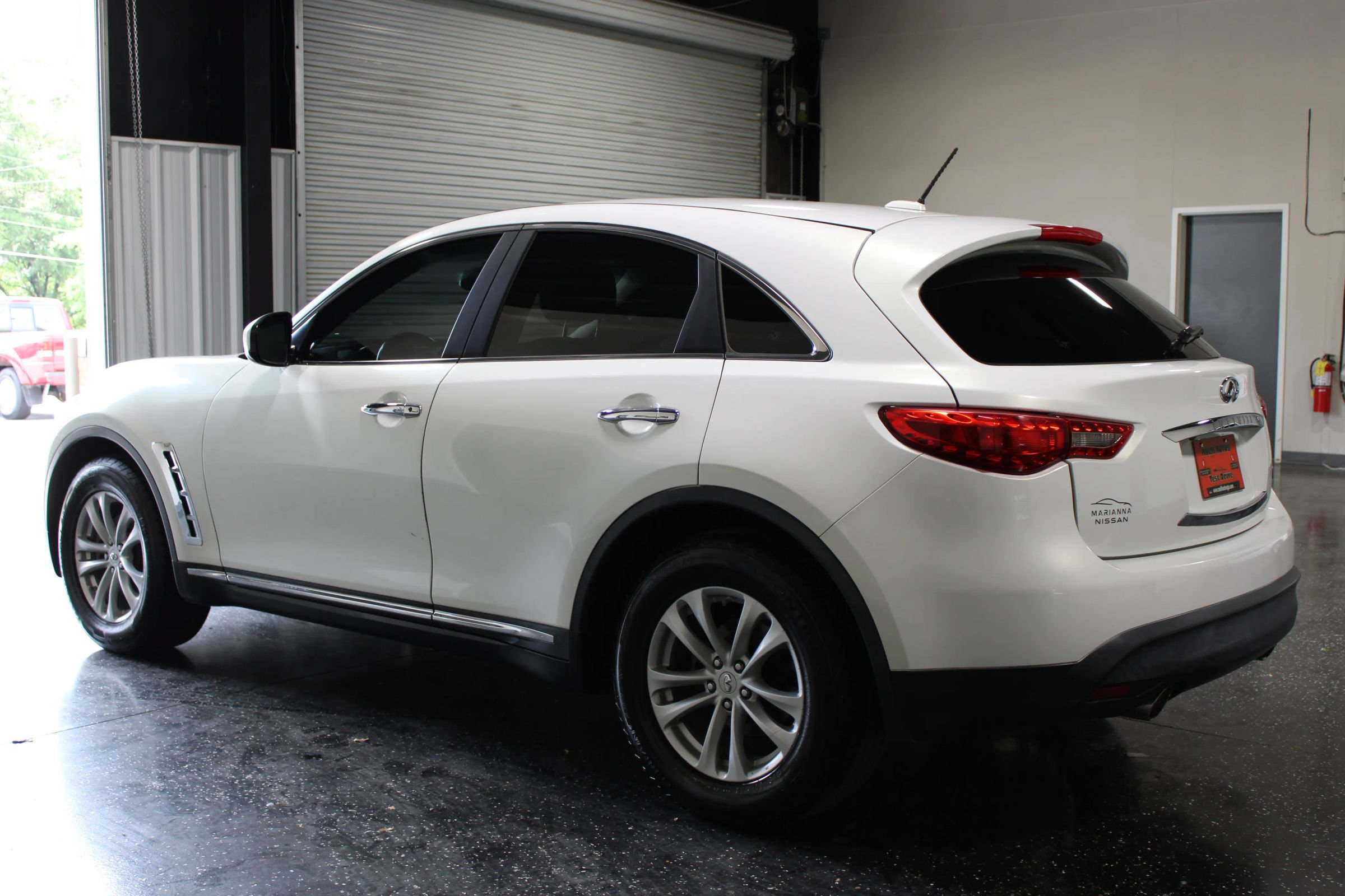 Used 2012 INFINITI FX35 2WD image 5