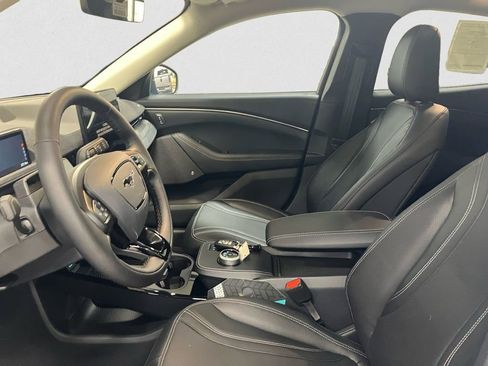 New 2024 Ford Mustang Mach-E Premium image 9