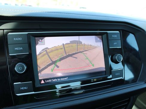 Used 2024 Volkswagen Jetta SE w/ Panoramic Sunroof Package FWD image 14
