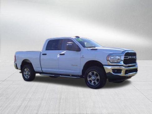 Used 2024 RAM 2500 Big Horn AWD/4WD image 2