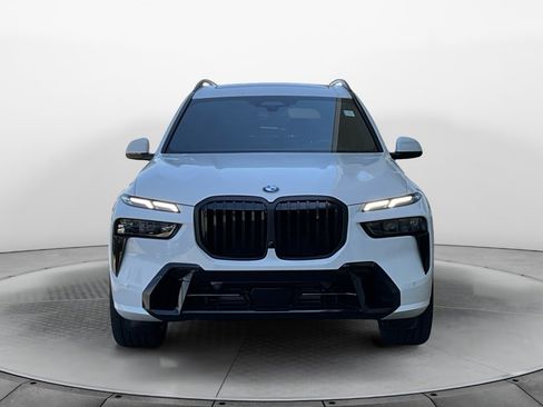 New 2026 BMW X7 xDrive40i w/ M Sport Package AWD/4WD image 2